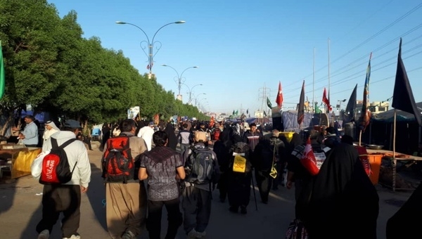 زائران اربعین شادترند یا دیگران؟/ نتایج جالب یک پژوهش علمی درباره اربعینی‌ها