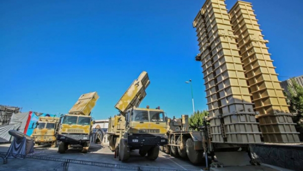 روز یکشنبه 31 شهریور در تهران و برخی شهرهای دیگر را  پیام ایران به نیروهای بیگانه جهت ترک خلیج فارس توصیف کردند. 