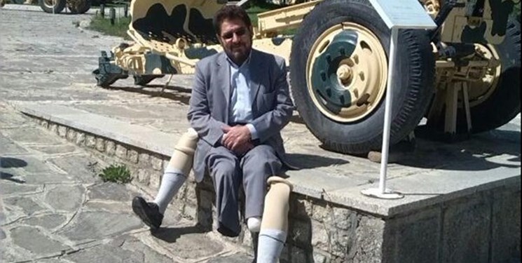 راوی «آب هرگز نمی‌میرد» در همدان آسمانی شد